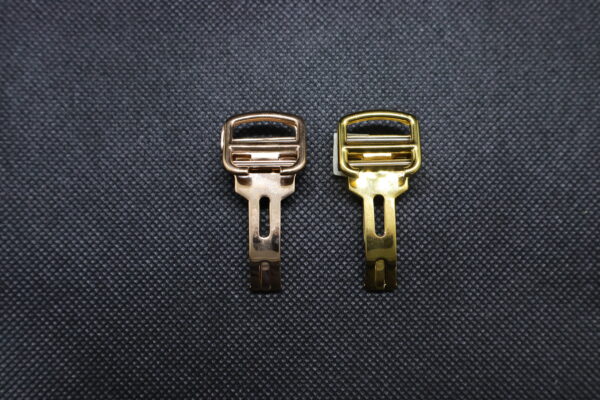 BROCHE TIPO CARTIER P